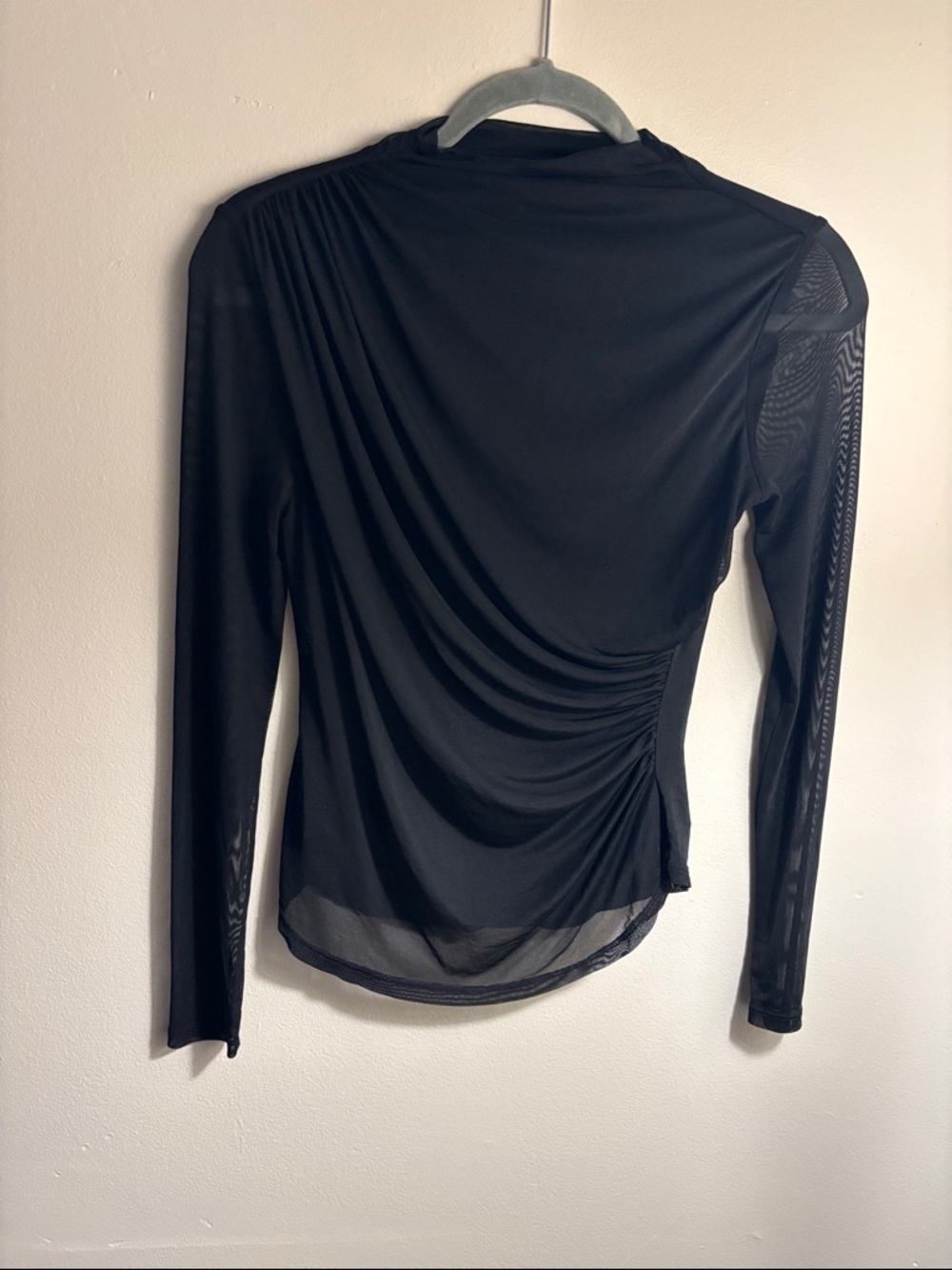 Black Ruched Long-Sleeve Women's Top
